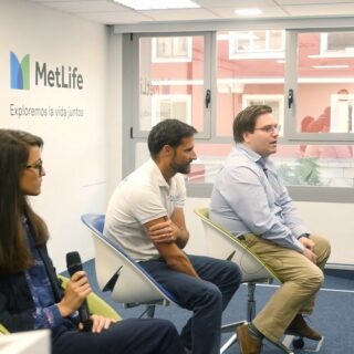 Panel de Expertos sobre los nuevos actores: Fintech, Insurtech, Proptech en el foro MKTefa